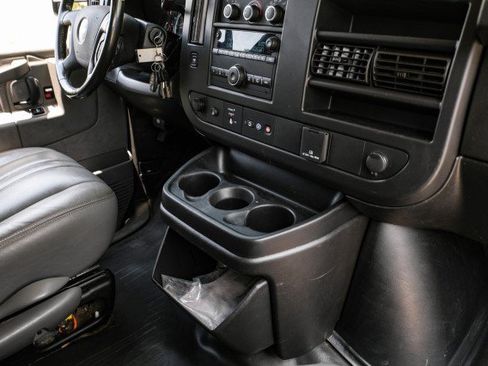 Used 2021 Chevrolet Express 3500 w/ Driver Convenience Package RWD image 19
