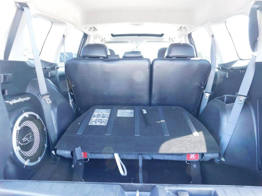 Used 2010 Mitsubishi Outlander SE AWD/4WD image 4