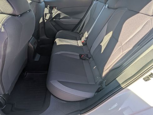 Used 2024 Subaru Impreza 2.0i image 11