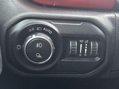 Used 2021 Jeep Gladiator Rubicon w/ Trailer Tow Package image 27