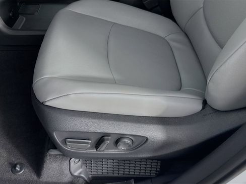 New 2026 Toyota Sienna XLE image 23