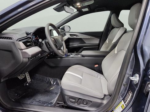 Used 2026 Toyota Camry SE w/ Convenience Package FWD image 9