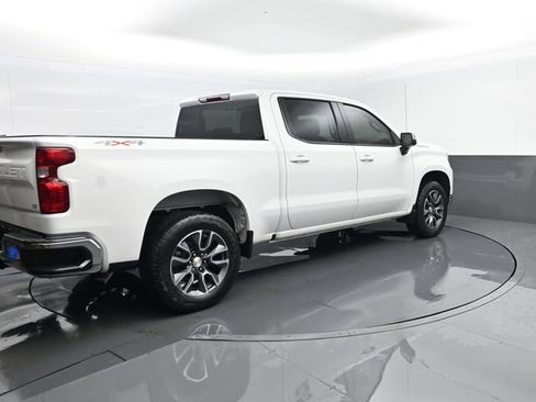Used 2023 Chevrolet Silverado 1500 LT AWD/4WD image 21