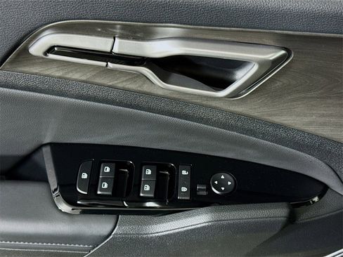 Used 2025 Kia Sportage X-Line w/ Premium Package image 24
