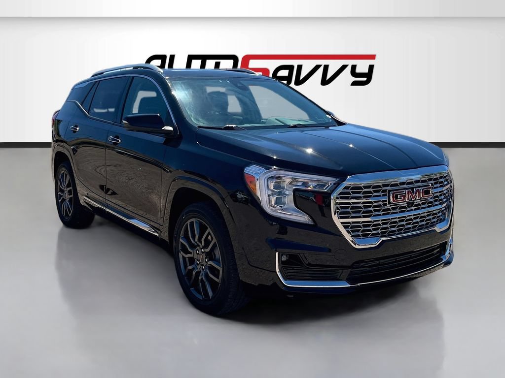 Used 2024 GMC Terrain Denali w/ Black Diamond Edition AWD/4WD image 1