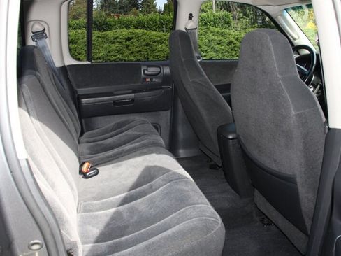 Used 2004 Dodge Dakota SLT w/ Deluxe Convenience Group AWD/4WD image 6