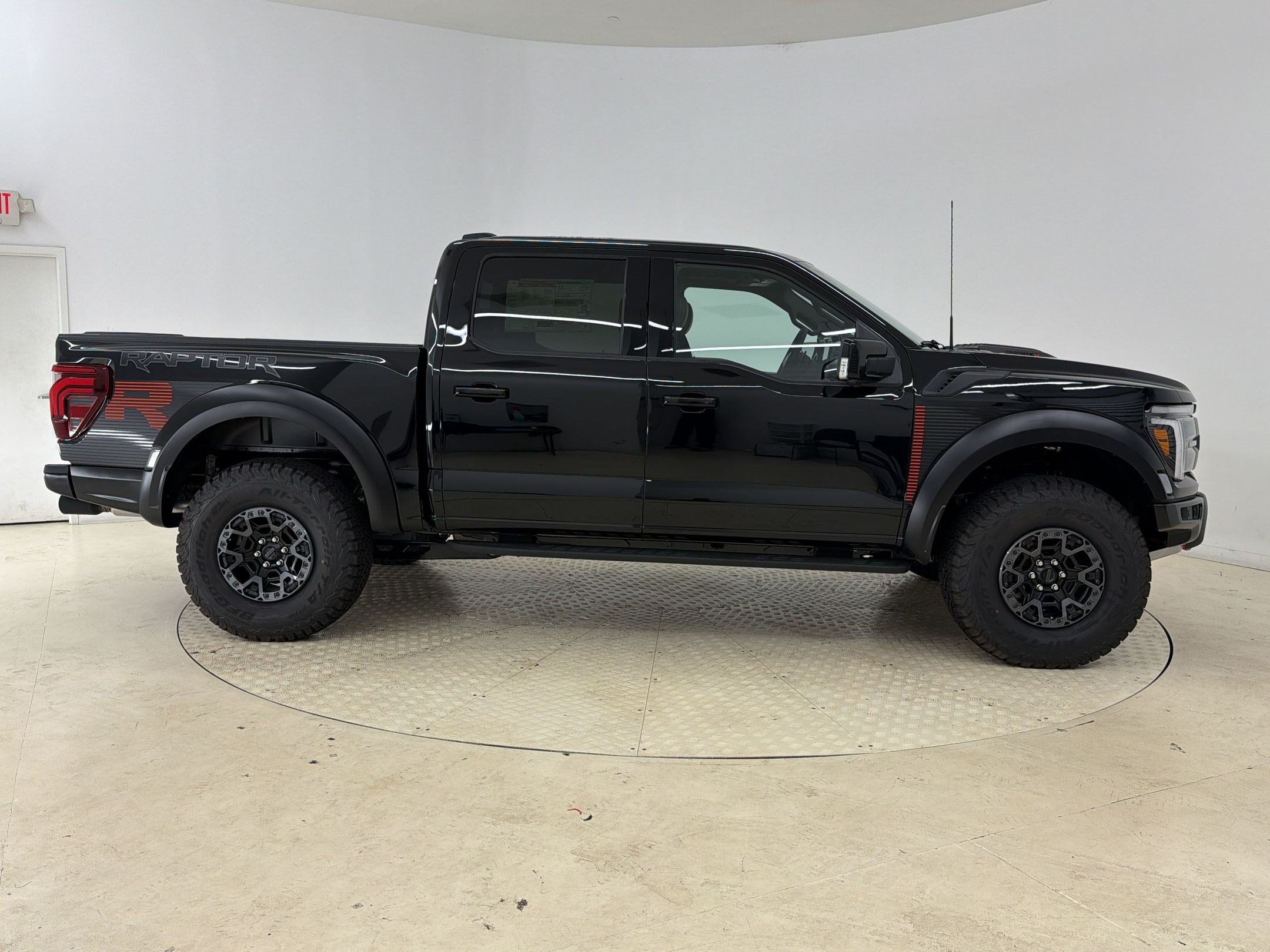 New 2026 Ford F150 Raptor w/ Equipment Group 803A Raptor R AWD/4WD image 8