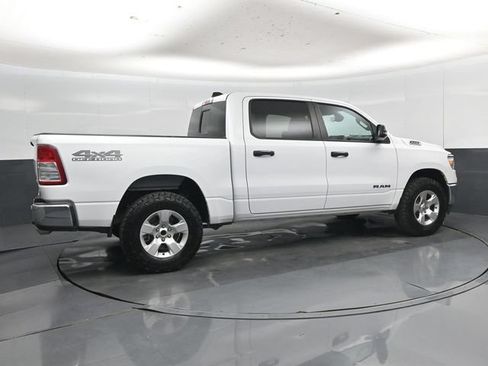 Used 2024 RAM 1500 Big Horn AWD/4WD image 3