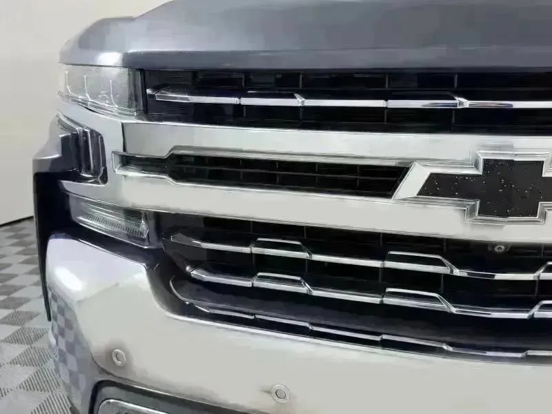 Used 2020 Chevrolet Silverado 1500 LTZ AWD/4WD image 5