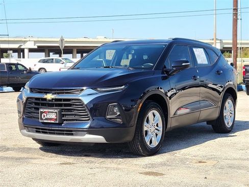 Used 2020 Chevrolet Blazer LT image 3