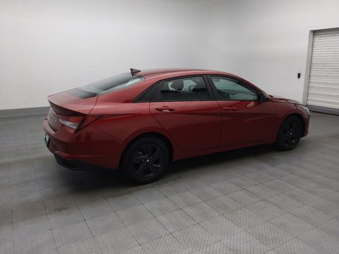 Used 2023 Hyundai Elantra SEL w/ Preferred Accessory Package FWD image 10