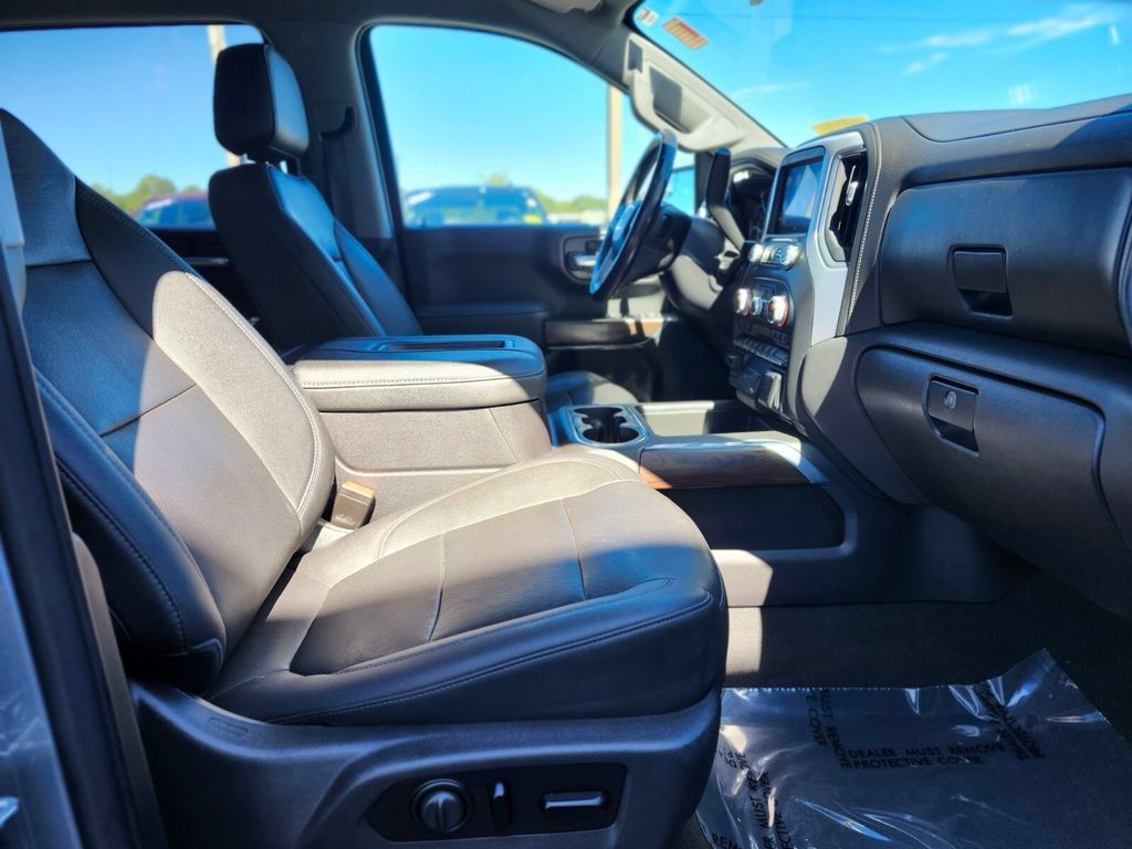 Used 2021 GMC Sierra 1500 SLT w/ SLT Premium Package AWD/4WD image 9