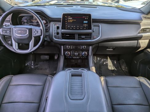 Used 2023 GMC Yukon SLT image 17