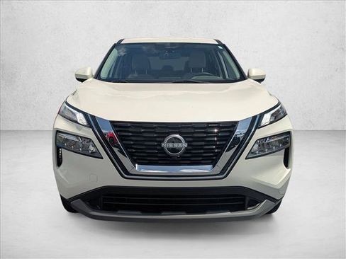 Certified 2023 Nissan Rogue SV FWD image 2