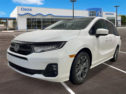 New 2026 Honda Odyssey Touring image 1