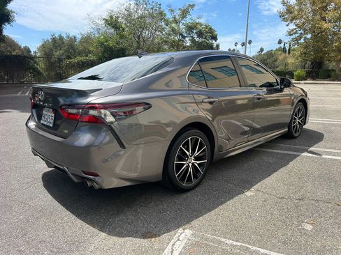 Used 2024 Toyota Camry SE w/ Convenience Package FWD image 7