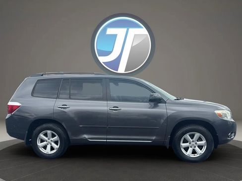 Used 2010 Toyota Highlander SE image 9