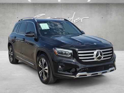 Used 2025 Mercedes-Benz GLB 250 image 2