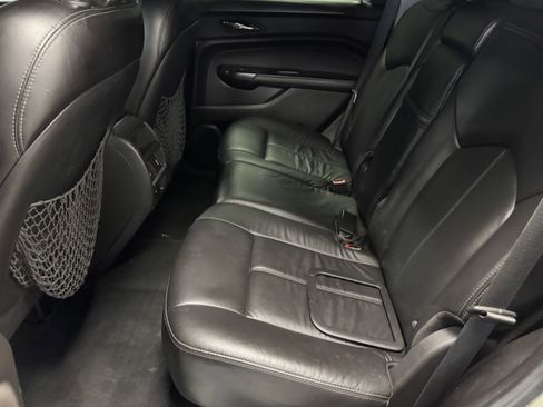Used 2015 Cadillac SRX FWD image 16