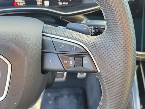 Used 2022 Audi SQ8 Prestige w/ Prestige Package image 15