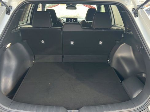 Certified 2023 Toyota Corolla Cross XSE image 33