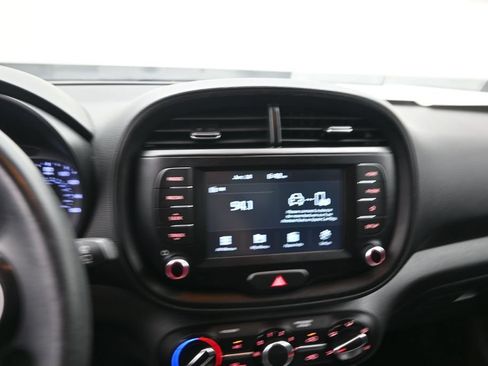 Used 2020 Kia Soul X-Line FWD image 11