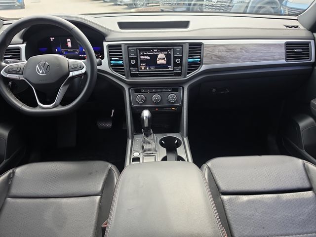 Used 2022 Volkswagen Atlas Cross Sport SE FWD image 12
