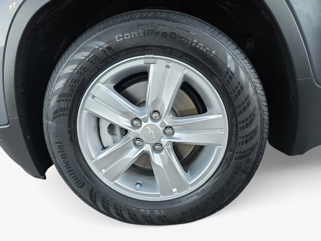 Used 2020 Chevrolet Trax LS w/ Tint and Cruise Package FWD image 22