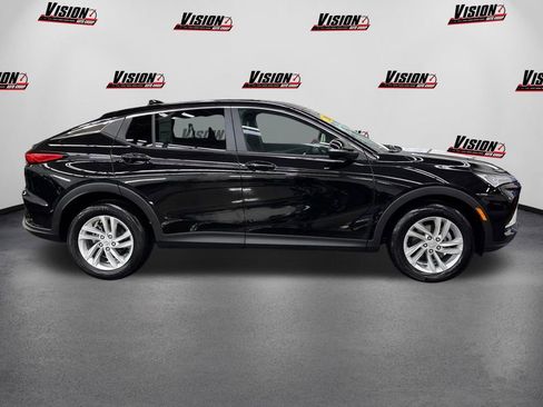 Used 2025 Buick Envista Preferred w/ Convenience I Package image 4