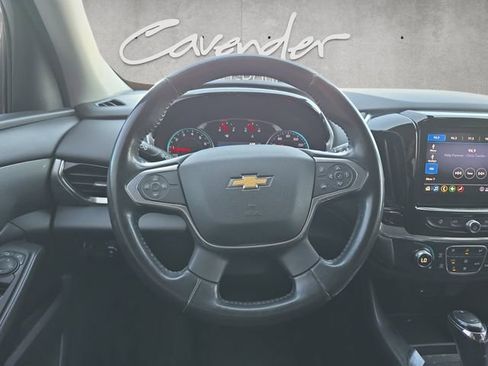 Used 2020 Chevrolet Traverse LT image 21