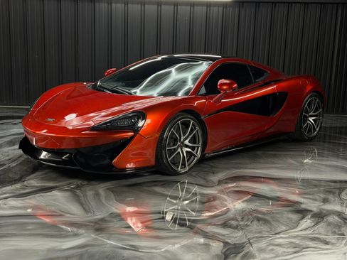 Used 2018 McLaren 570S RWD image 2