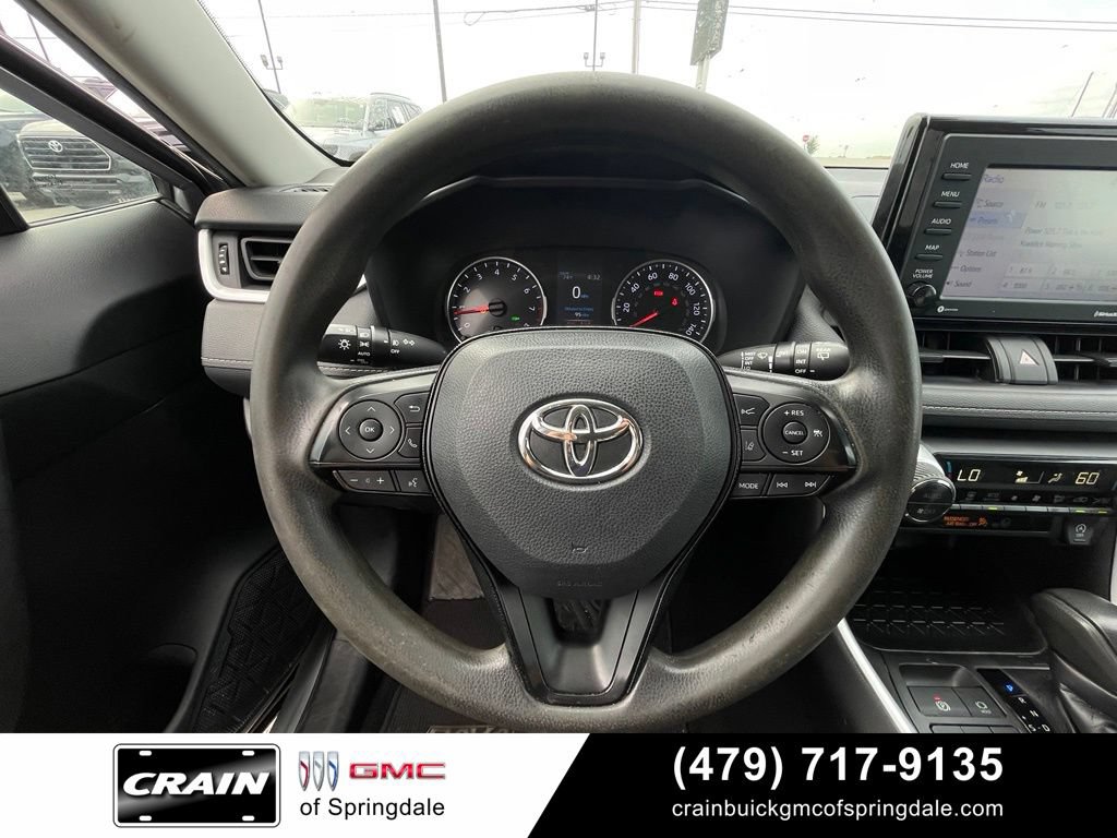 Used 2020 Toyota RAV4 XLE FWD image 14