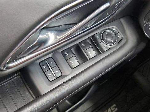 Used 2023 Chevrolet Suburban High Country AWD/4WD image 22
