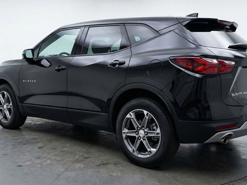 Used 2025 Chevrolet Blazer LT image 6