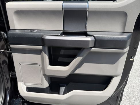 Used 2020 Ford F150 XLT w/ Equipment Group 302A Luxury RWD image 19