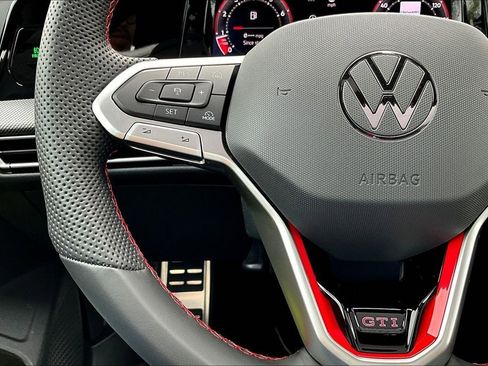 New 2026 Volkswagen GTI SE image 9
