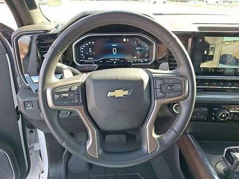 Used 2023 Chevrolet Silverado 1500 High Country w/ Technology Package image 19