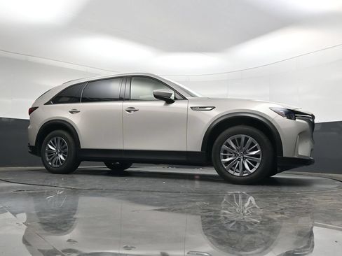 Used 2025 MAZDA CX-90 3.3 Turbo w/ Preferred Package AWD/4WD image 33