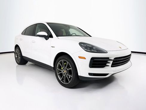 Certified 2023 Porsche Cayenne Platinum Edition w/ Premium Package Plus (PIA) AWD/4WD image 7