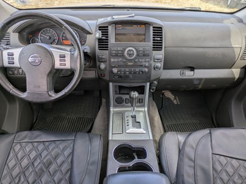 Used 2011 Nissan Pathfinder Silver w/ Protection Pkg image 14