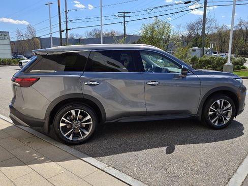 Certified 2023 INFINITI QX60 Luxe w/ Vision Package AWD/4WD image 16