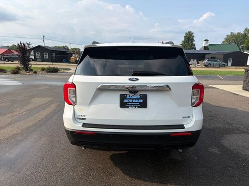 Used 2020 Ford Explorer XLT AWD/4WD image 5