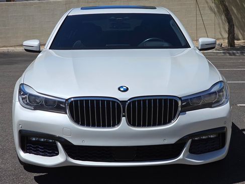 Used 2016 BMW 740i RWD image 3