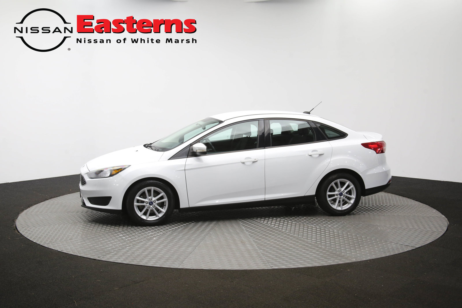 Used 2018 Ford Focus SE w/ Cold Weather Package FWD image 57