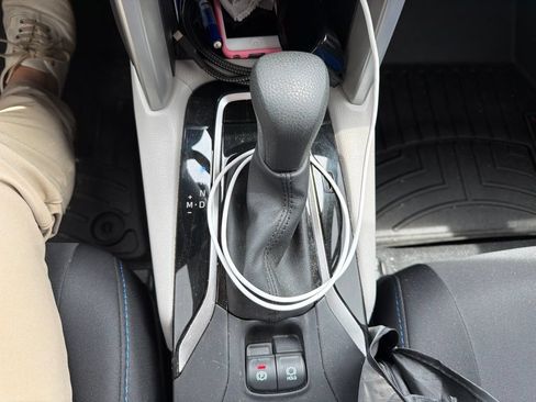 Used 2025 Toyota Corolla Cross L FWD image 19