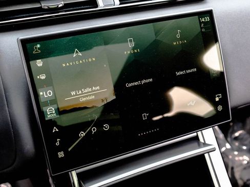 Used 2025 Land Rover Range Rover Velar S AWD/4WD image 31