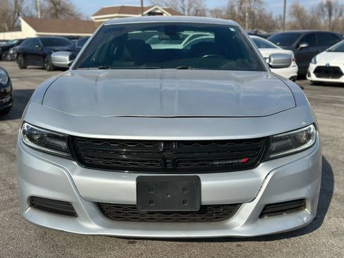 Used 2021 Dodge Charger SXT image 3