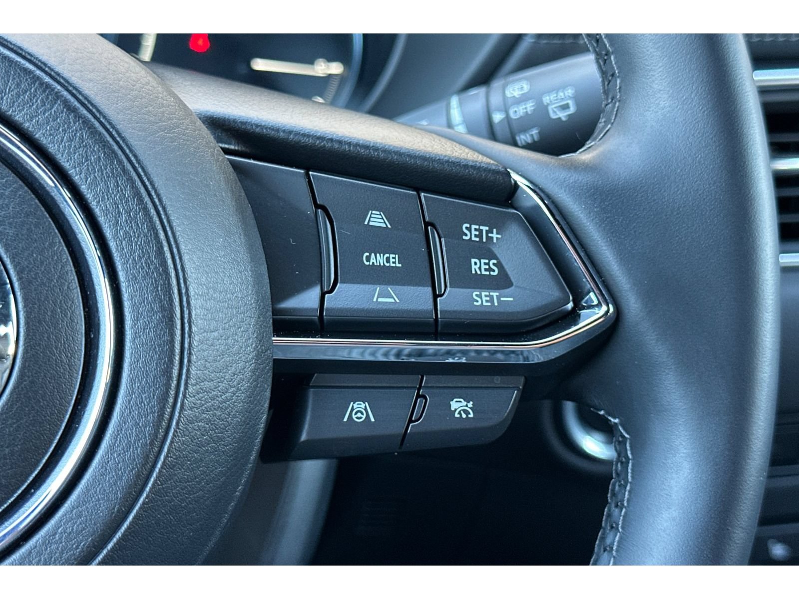 Certified 2025 MAZDA CX-5 Signature AWD/4WD image 39