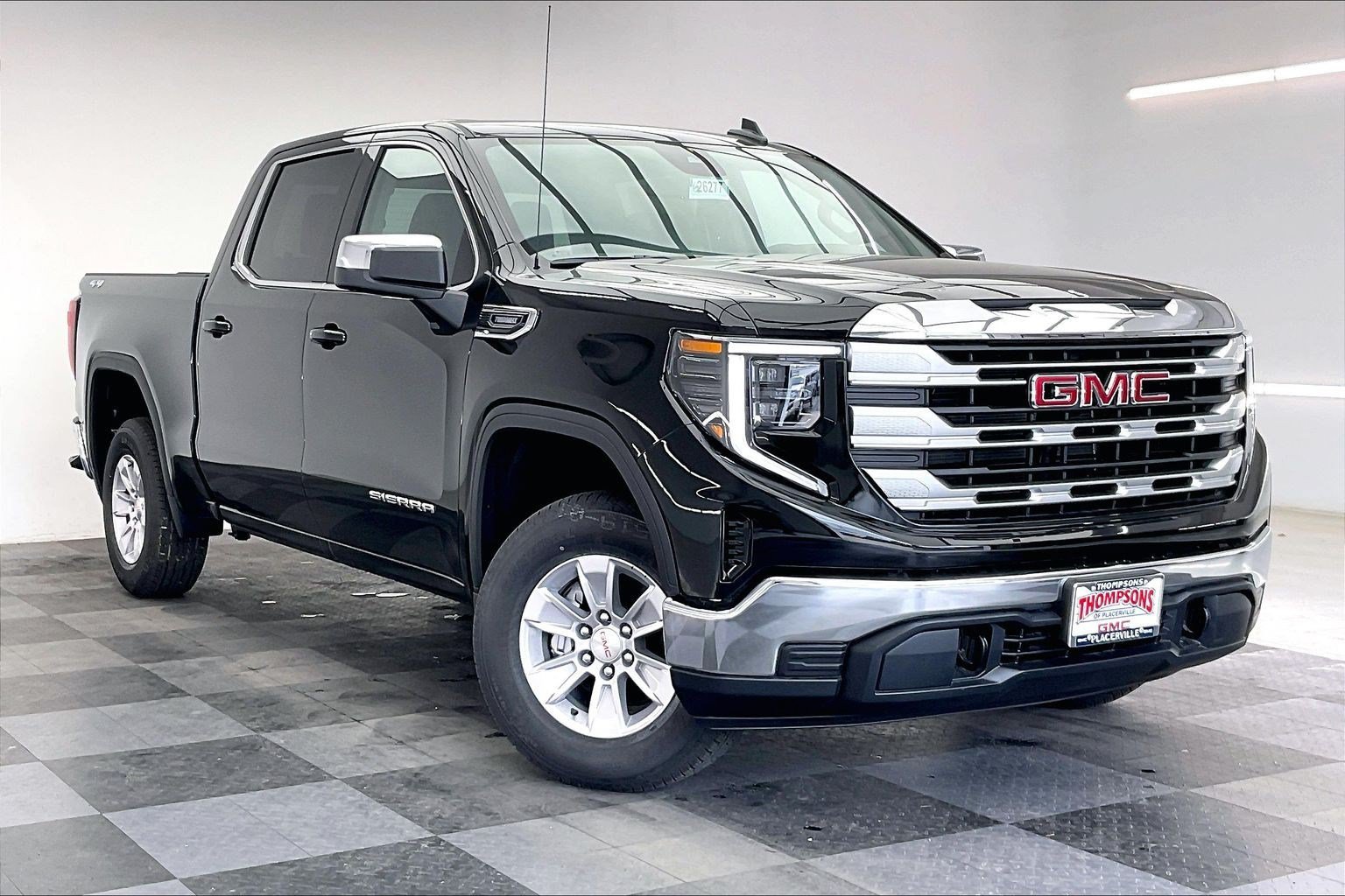 New 2026 GMC Sierra 1500 SLE AWD/4WD image 1