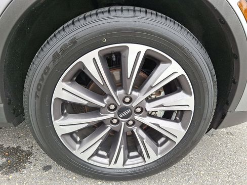 Used 2022 Lincoln Corsair Reserve w/ Elements Package image 8